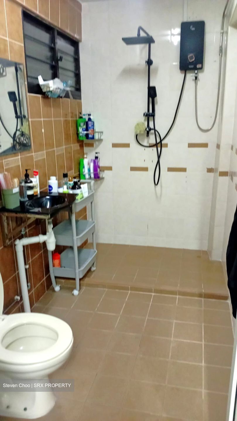 Toh Guan Road (Jurong East),  #613602361